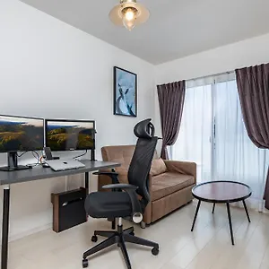  Apartment Fds Aim Japan