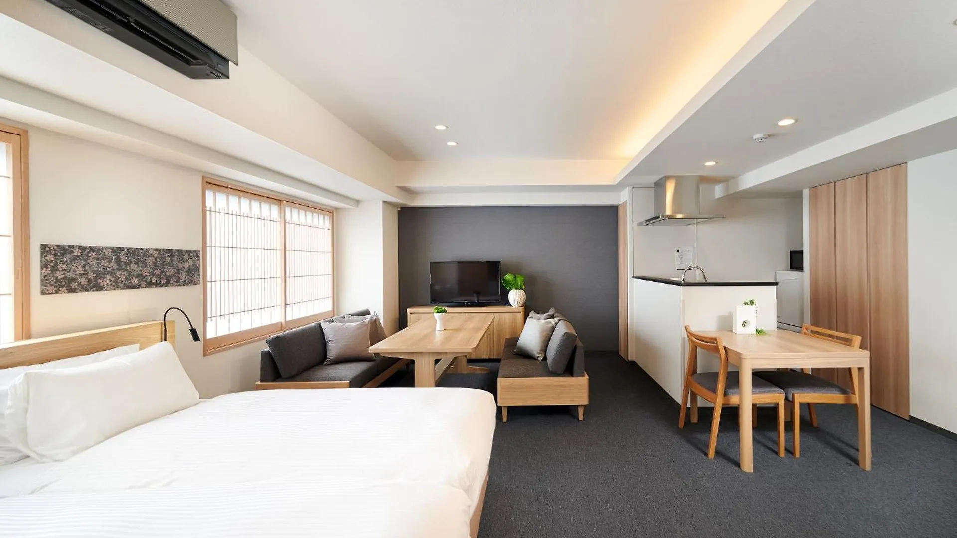 Mimaru Kyoto Nishinotoin Takatsuji Hotel